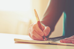 كتابة التقارير للمدقق الداخلي